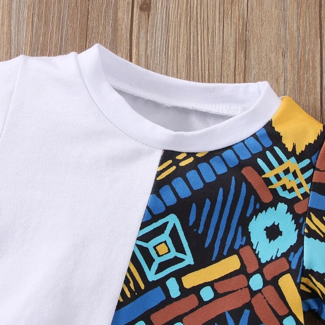 Baby Set Graphic Print & Cami T-shirt & Pants.