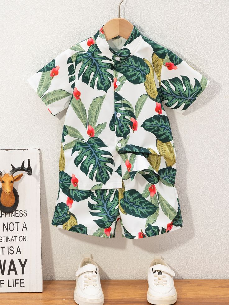 Trending Unisex Green Leaf Contrast Set .