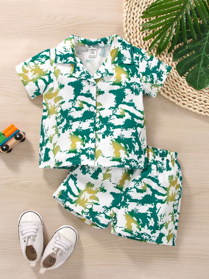 Beautiful Green-Yellow Printed Unisex Top & Bottom Set .